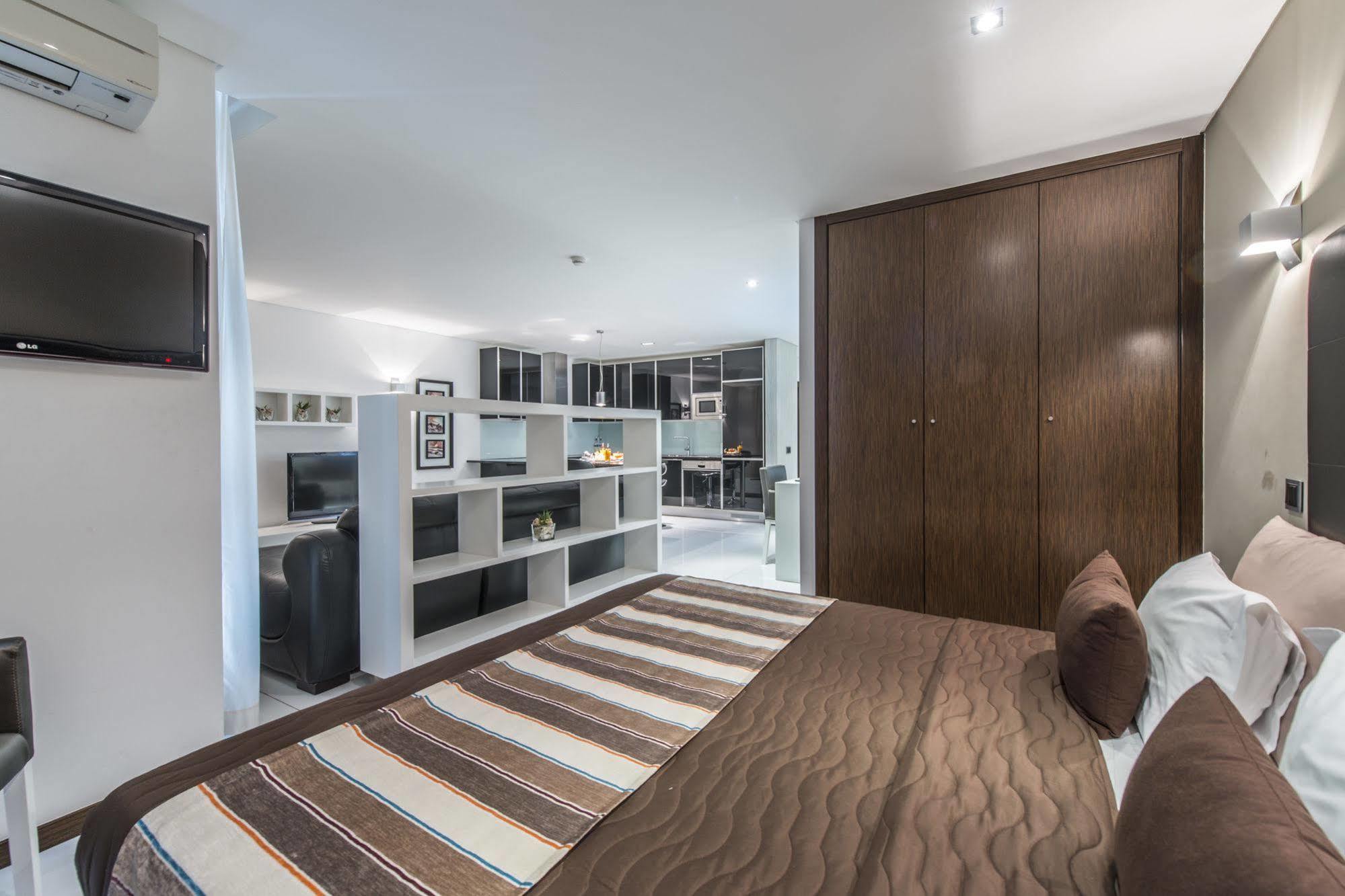 Rk Suite Hotel Luanda Exteriör bild